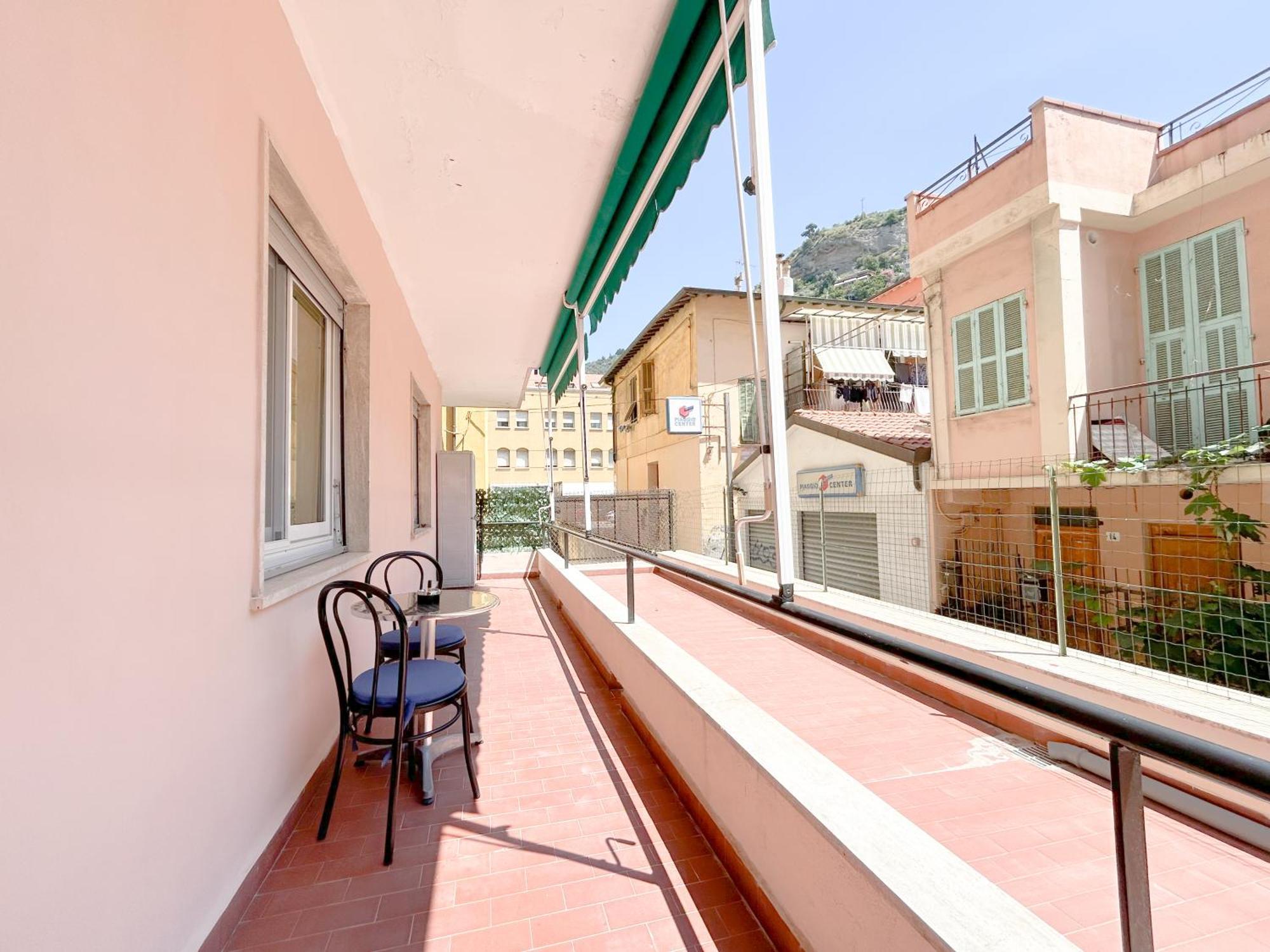 Appartement Elegant House - Centro - 400Mt Dal Mare à Vintimille Extérieur photo